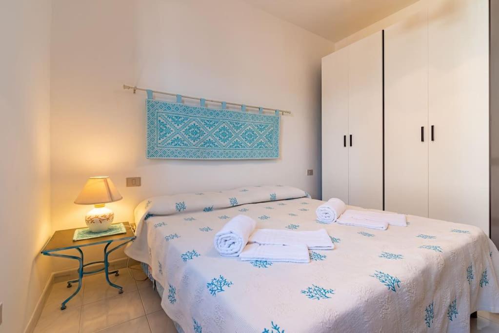 La Lampara - Casa Panoramica 4 Km Dalla Pelosa 斯廷蒂诺 外观 照片