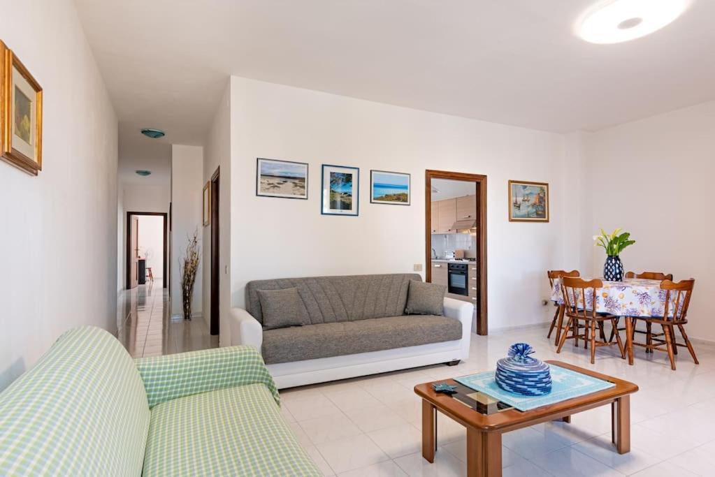 La Lampara - Casa Panoramica 4 Km Dalla Pelosa 斯廷蒂诺 外观 照片
